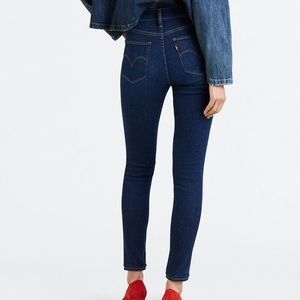 Levi’s 720 High Super Skinny size 28 Dark Denim